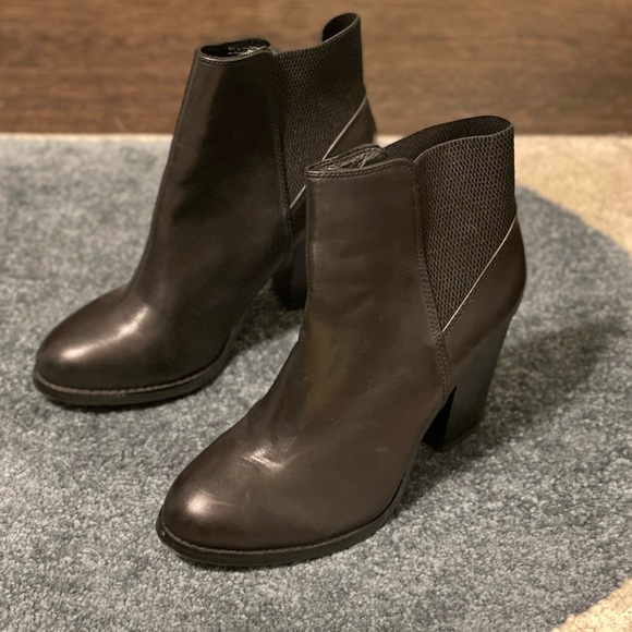 Aldo Black Leather Ankle Boots with Heel - Picture 4 of 5